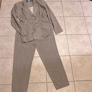 1980’s Vintage All That Jazz-A Chorus Line Company Taupe Pantsuit‎